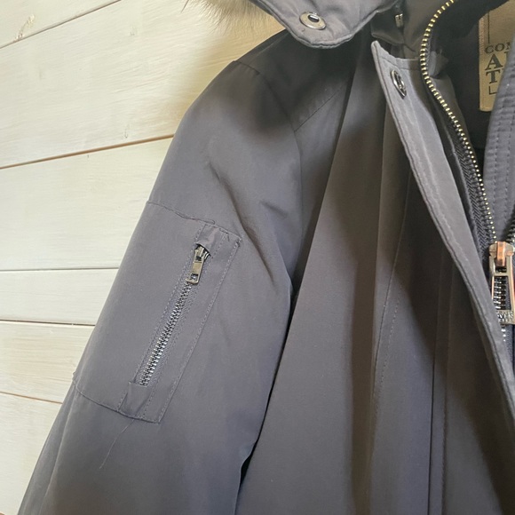 Moose Knuckles Jacket with Fur Trimmed Hood - Classic Style - Picture 2 of 9